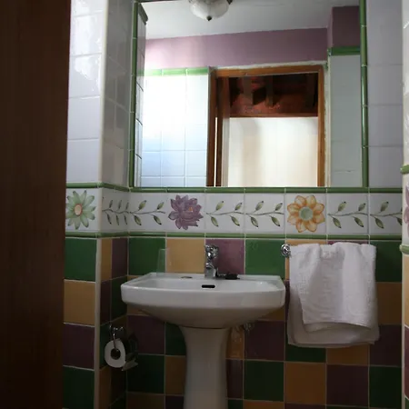 San Joaquin Guest house 2*